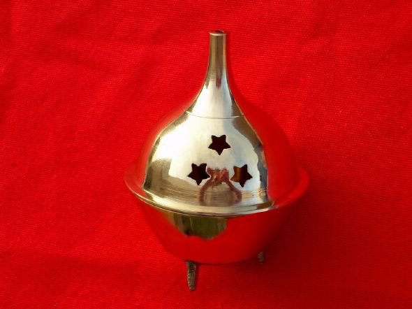 Brûle encens cheminée ronde
