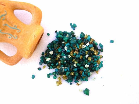 Vierge Marie, encens en grains