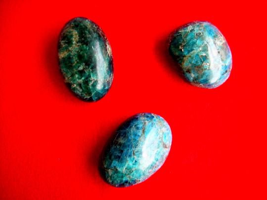 Galet Apatite Bleue